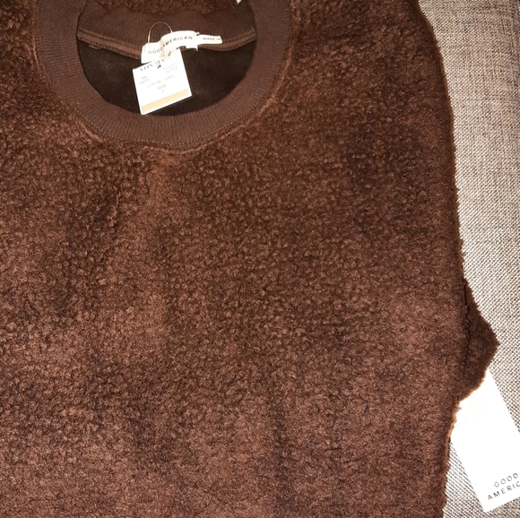 Good American Sherpa Boyfriend Pullover Sweatshirt - Picture 3 of 5